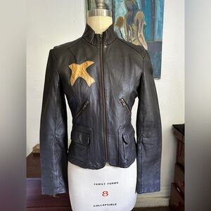Vintage Y2K Brown Leather Zip-Front Women's Jacket with Tan Patch